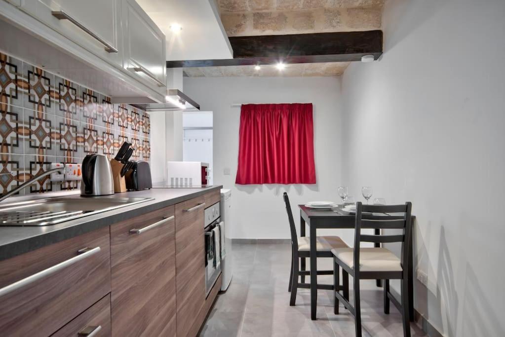 Vallettastay Old Lodge Apartment 7 Zewnętrze zdjęcie